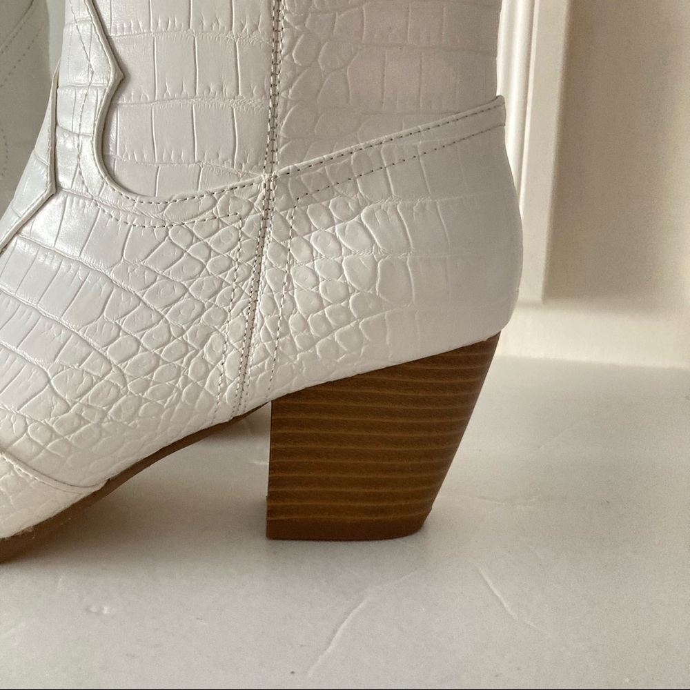 New Free People Coconuts By Matisse Vegan Daley Ankle Boot in White Sz 8.5 - Picture 6 of 8